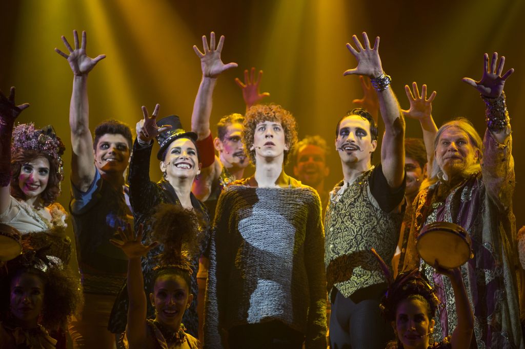 Conheça o elenco completo da temporada paulista de “Pippin”