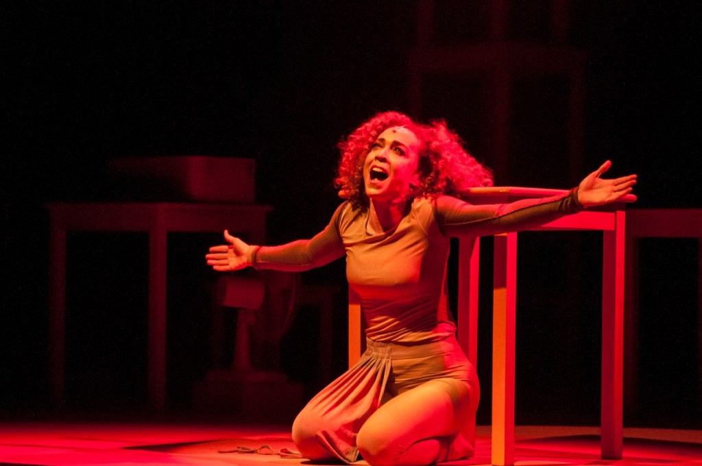 Com Laila Garin, musical inspirado em “A Hora da Estrela”, de Clarice Lispector, será transmitido ao&nbsp;vivo