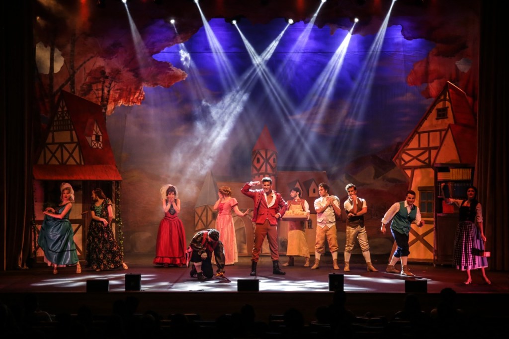 Musical “A Bela e a Fera”, no Teatro Liberdade, é opção para toda a&nbsp;família